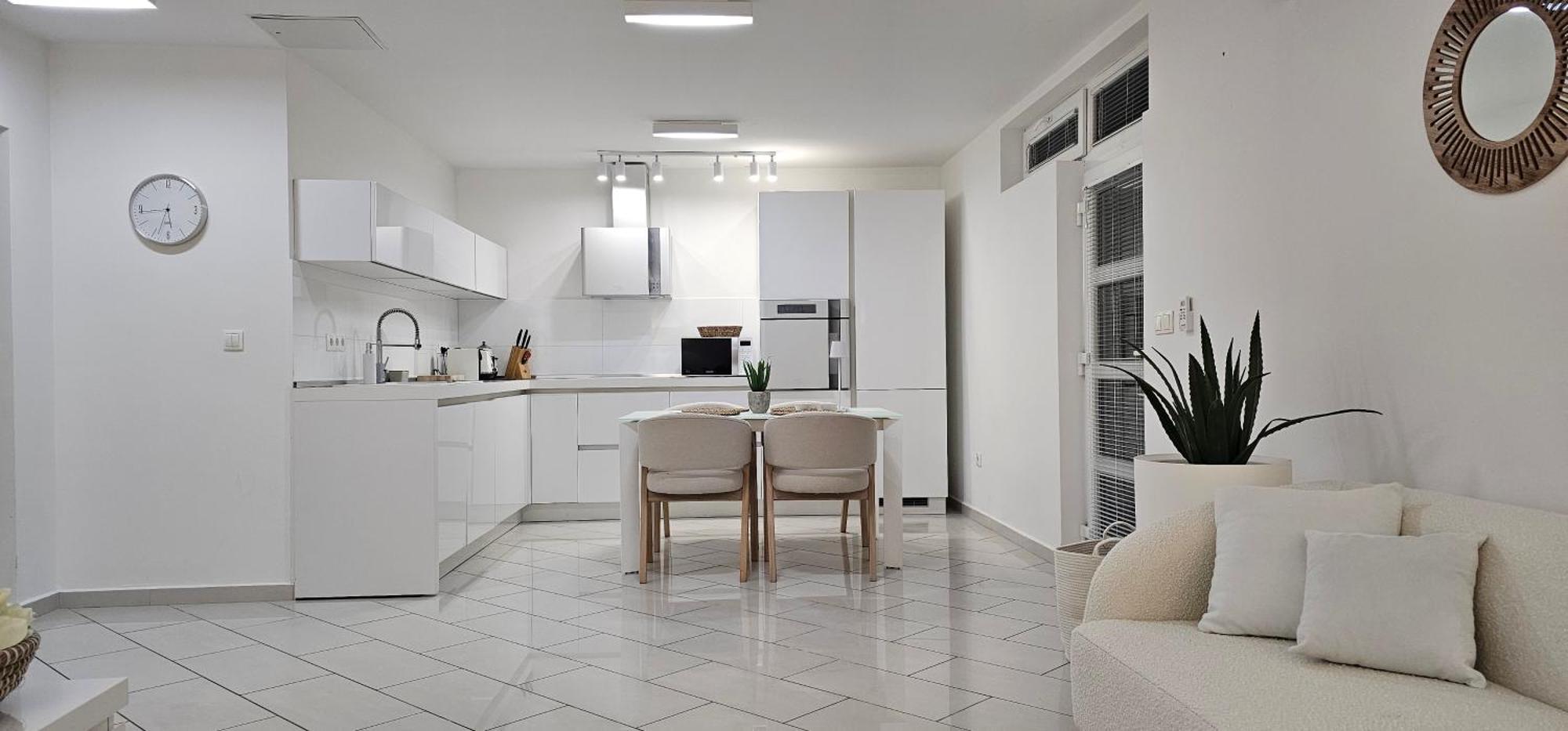 Apartment Seahouse By Jelena